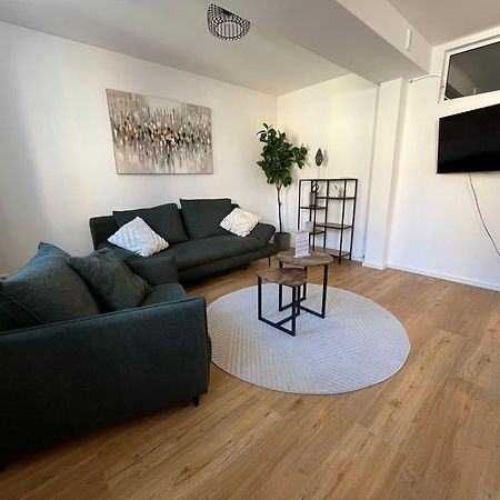 Traumhafte Business & Relax Wohnung Direkt Im Stadtkern Oettingens By Elation Homes Oettingen in Bayern Exteriör bild