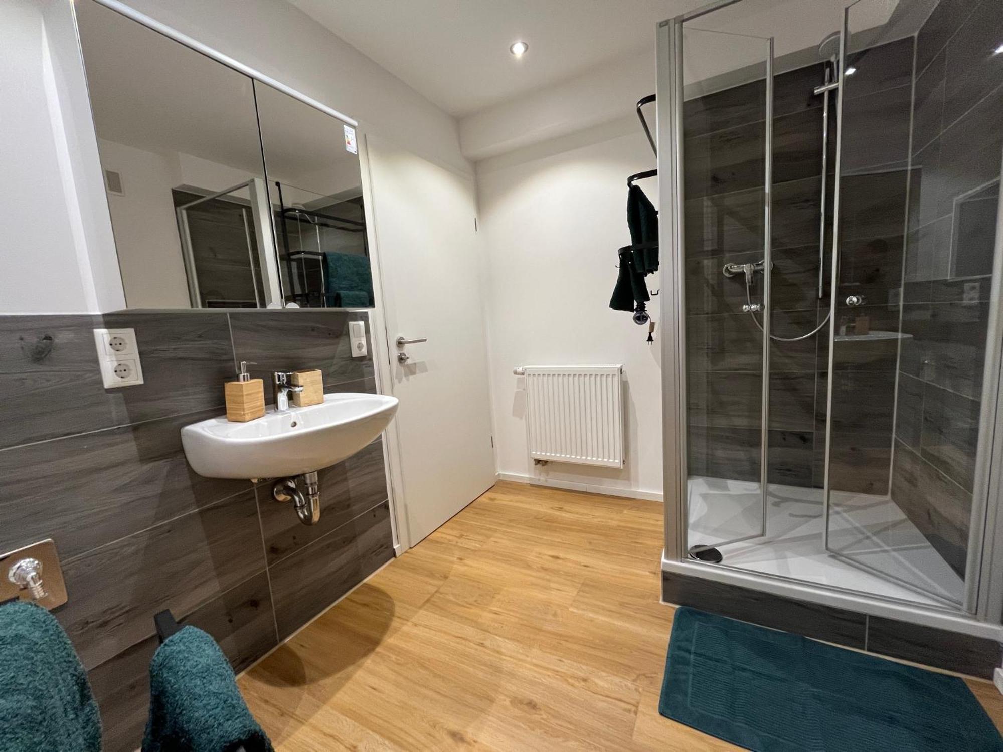 Traumhafte Business & Relax Wohnung Direkt Im Stadtkern Oettingens By Elation Homes Oettingen in Bayern Exteriör bild