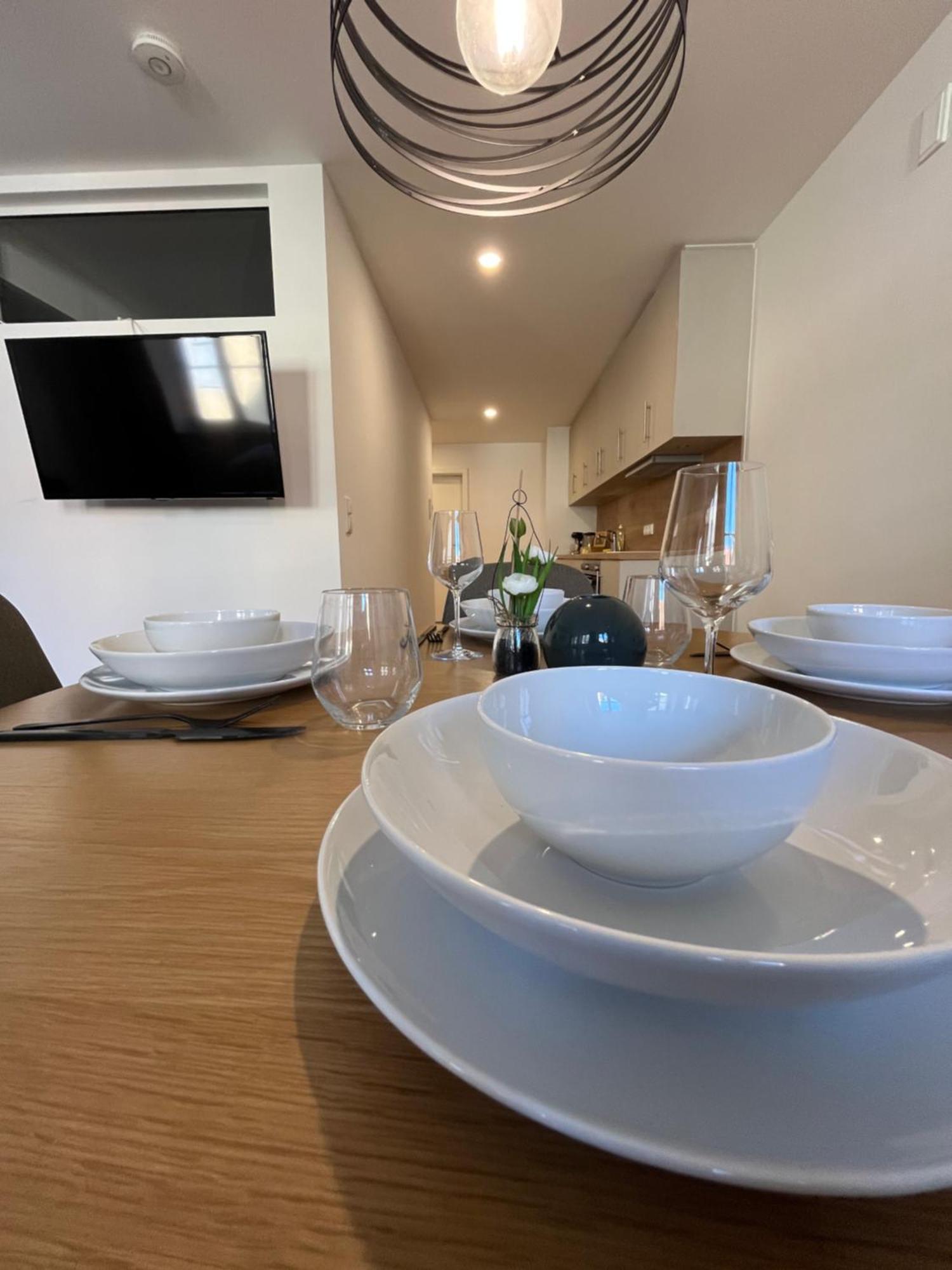 Traumhafte Business & Relax Wohnung Direkt Im Stadtkern Oettingens By Elation Homes Oettingen in Bayern Exteriör bild