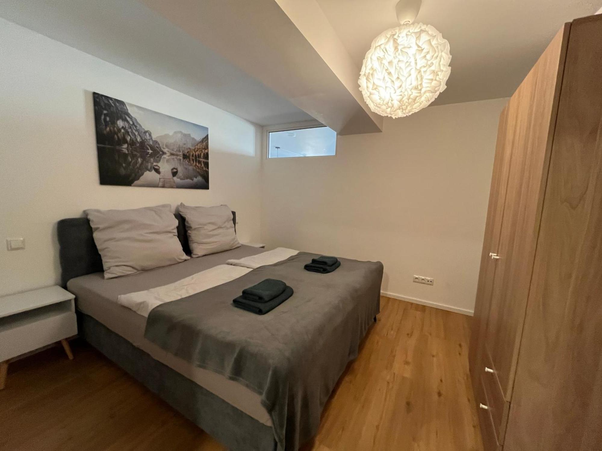 Traumhafte Business & Relax Wohnung Direkt Im Stadtkern Oettingens By Elation Homes Oettingen in Bayern Exteriör bild