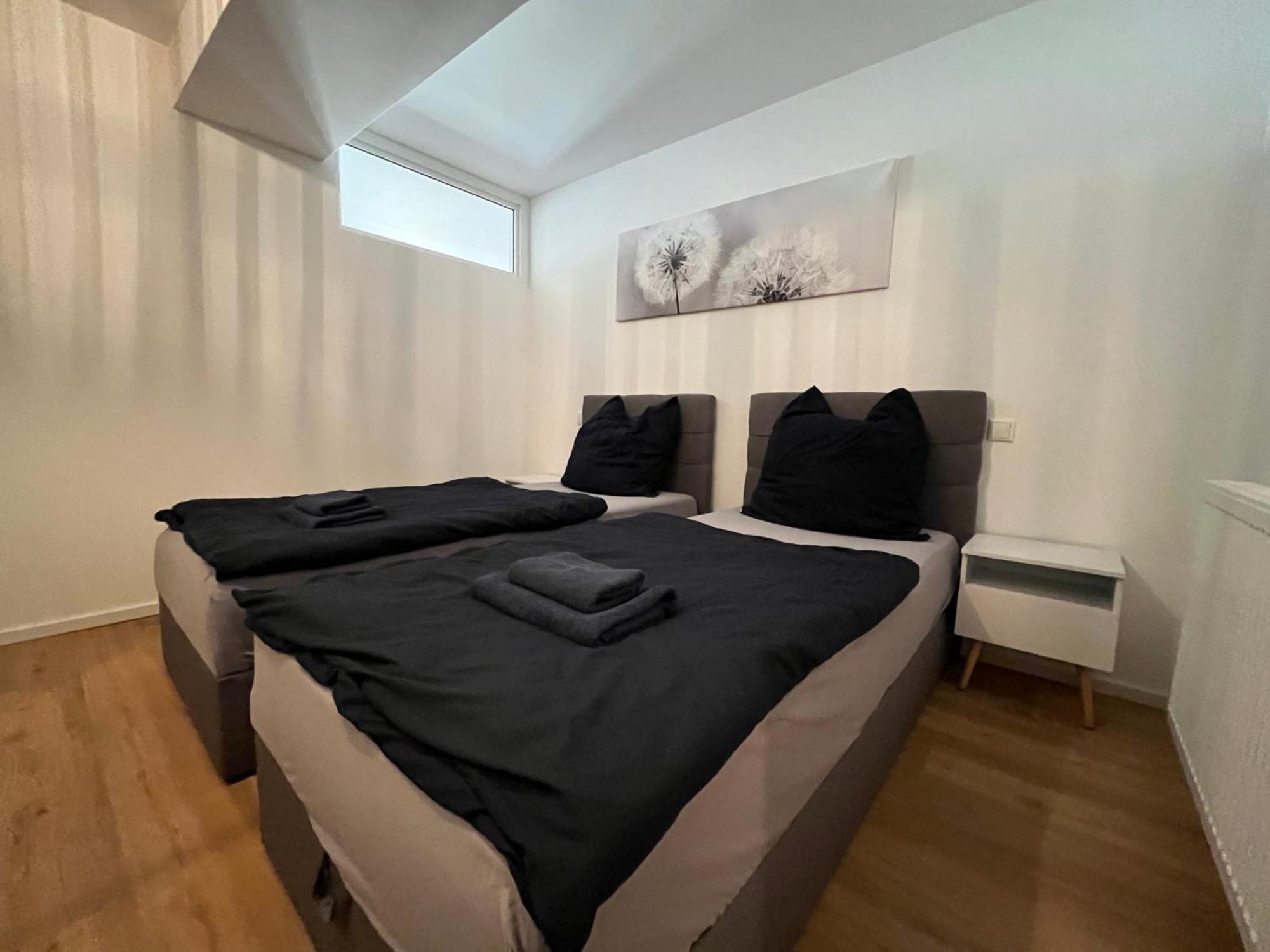 Traumhafte Business & Relax Wohnung Direkt Im Stadtkern Oettingens By Elation Homes Oettingen in Bayern Exteriör bild